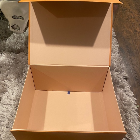 Louis Vuitton: Gift Box 15 3/4 W x 13 D x 7.5 H - Picture 2 of 5